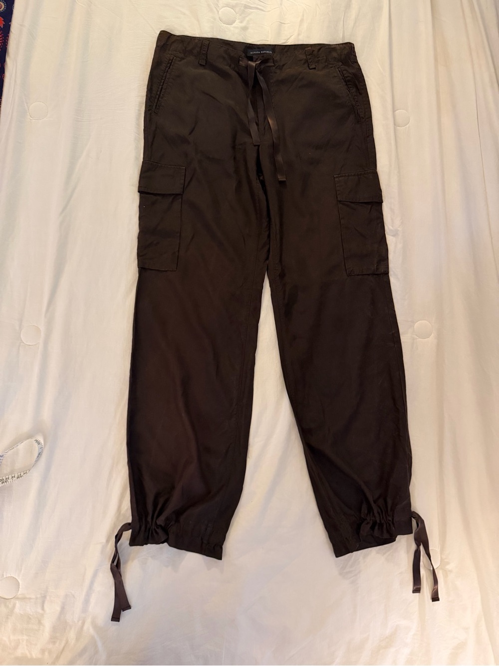 Banana Republic 100% Silk Brown Cargo Pants Size 8 Tie Hem Y2K